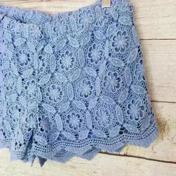 Aeropostale women's light blue pull on shorts size medium - Picture 3 of 6